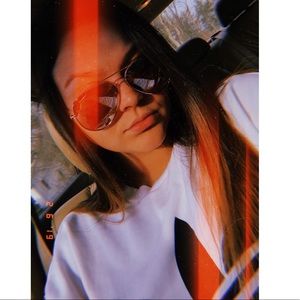 Meet your Posher, Ally